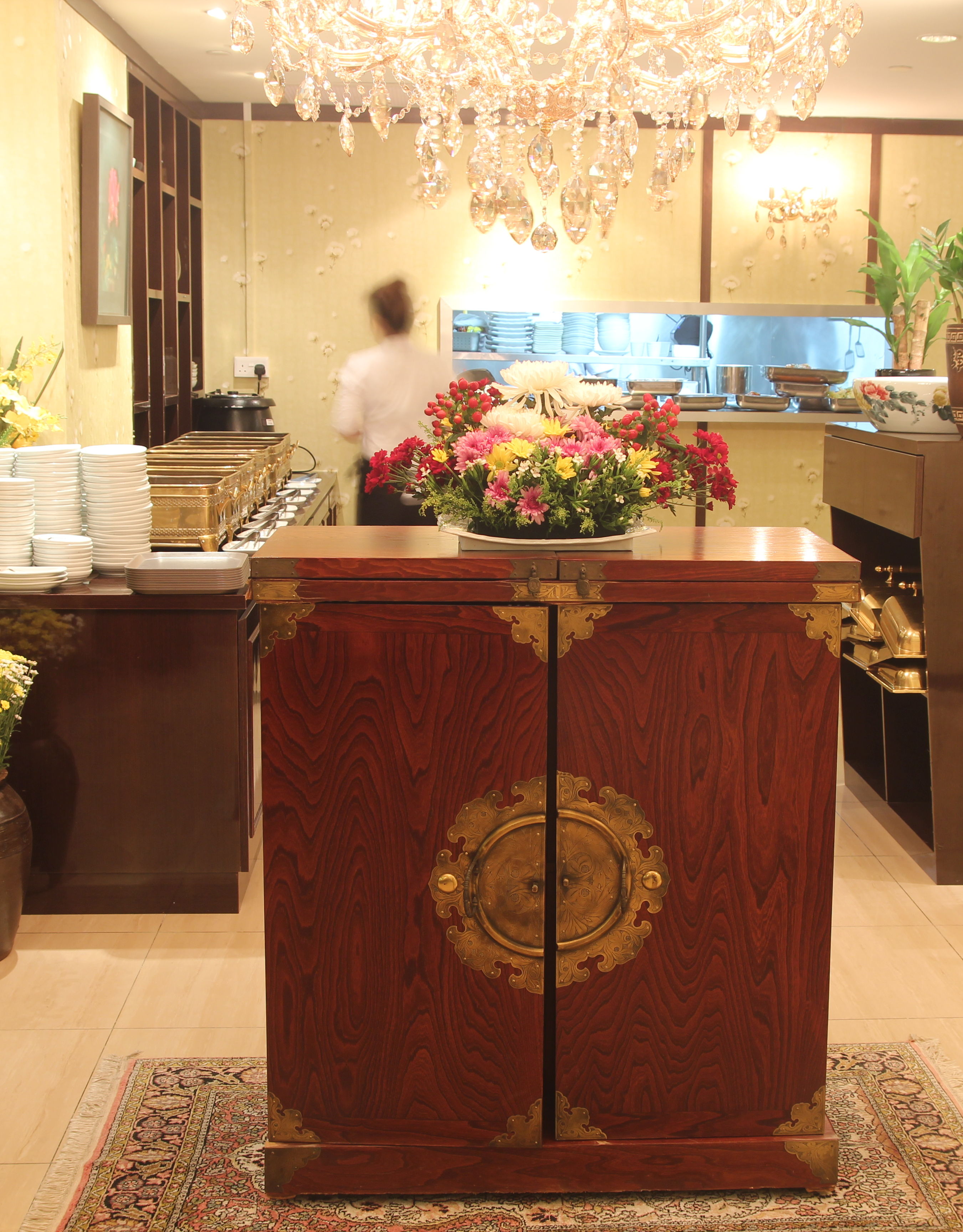 Reception to establishment area
