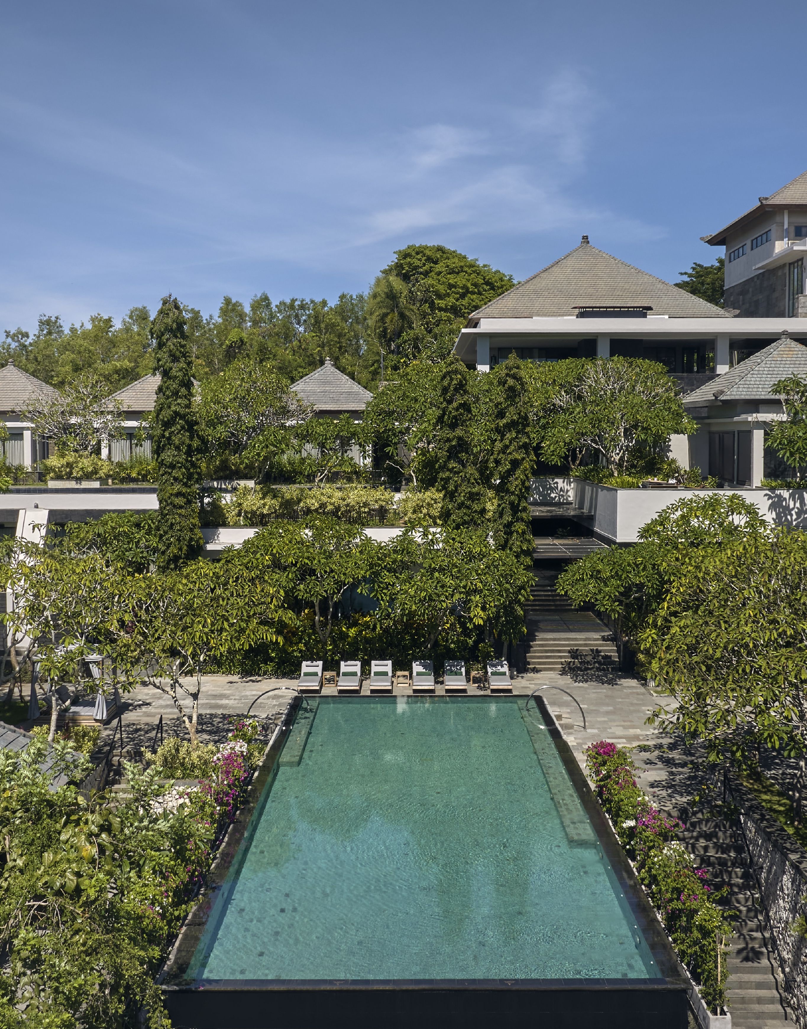 pemandangan kolam renang