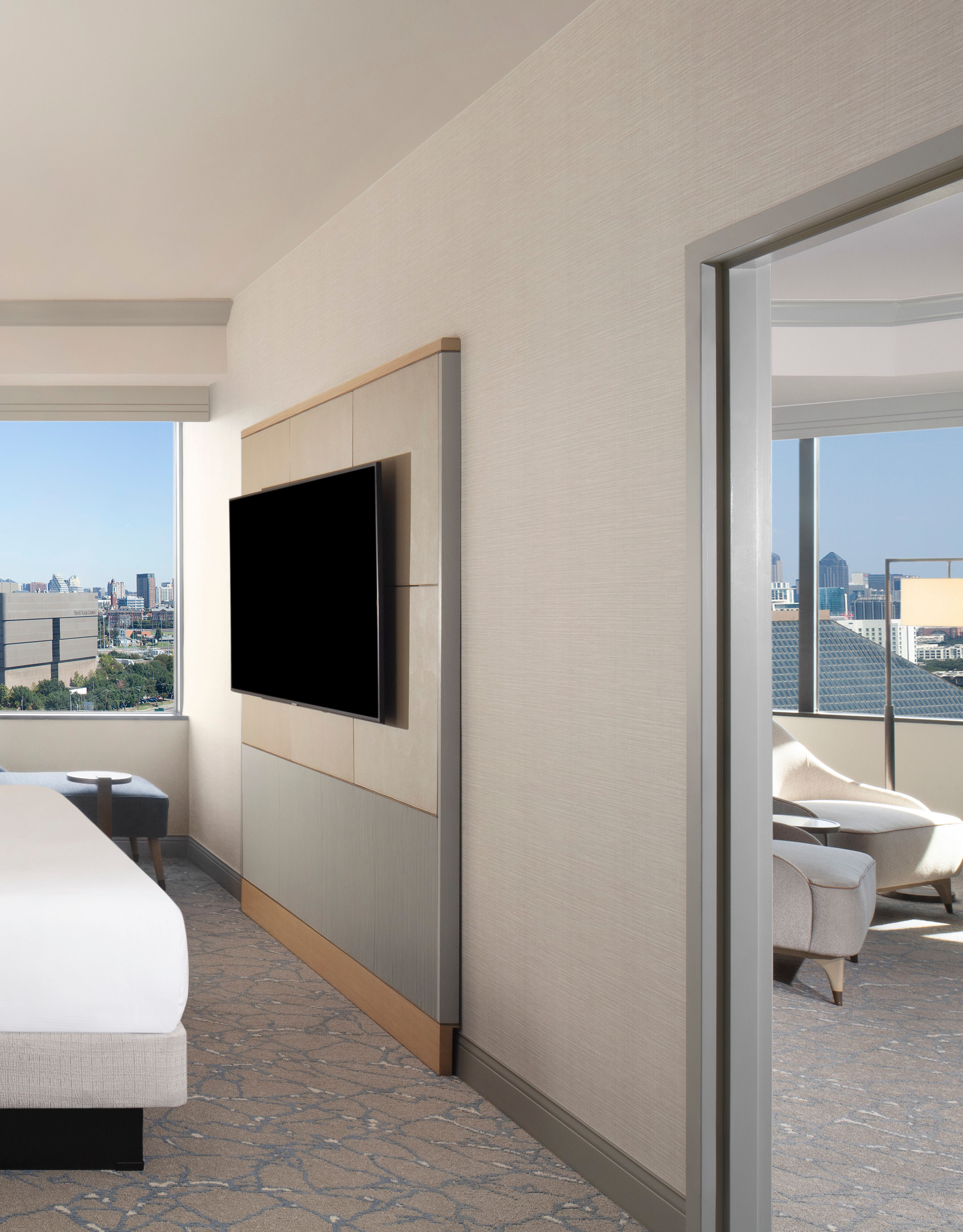 Tower Premierm King Suite with Lounge Area