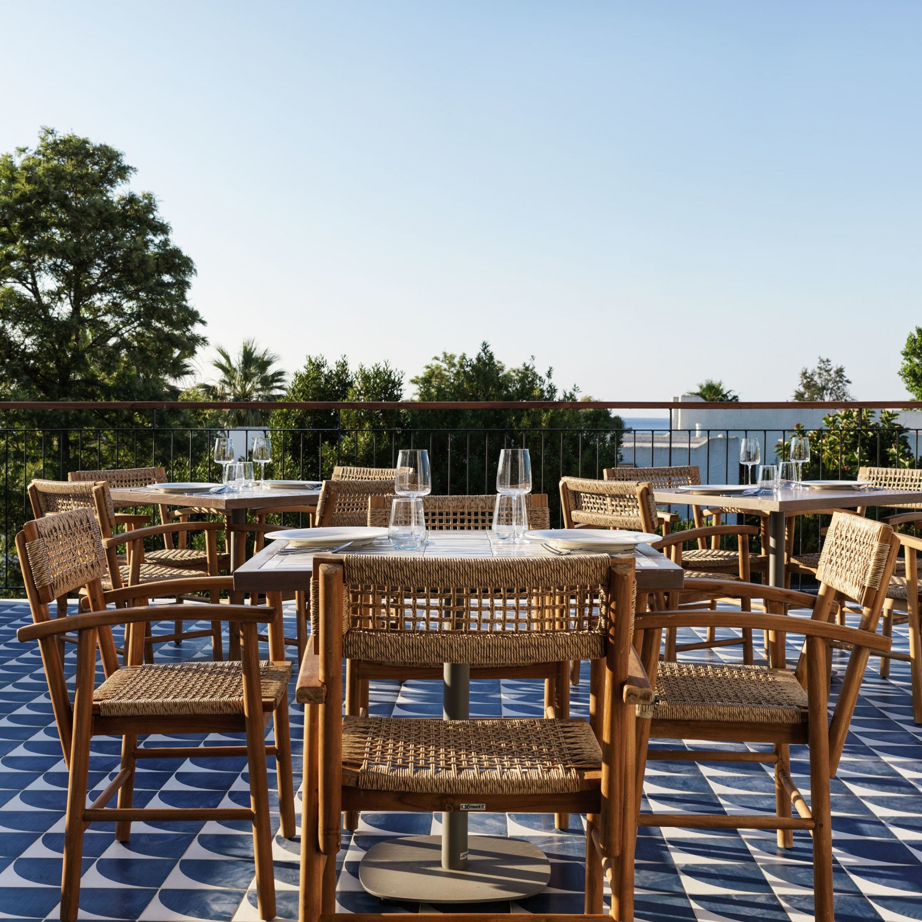 Dining & Drinks | Aulus Lindos Rhodes Resort, Curio Collection by Hilton