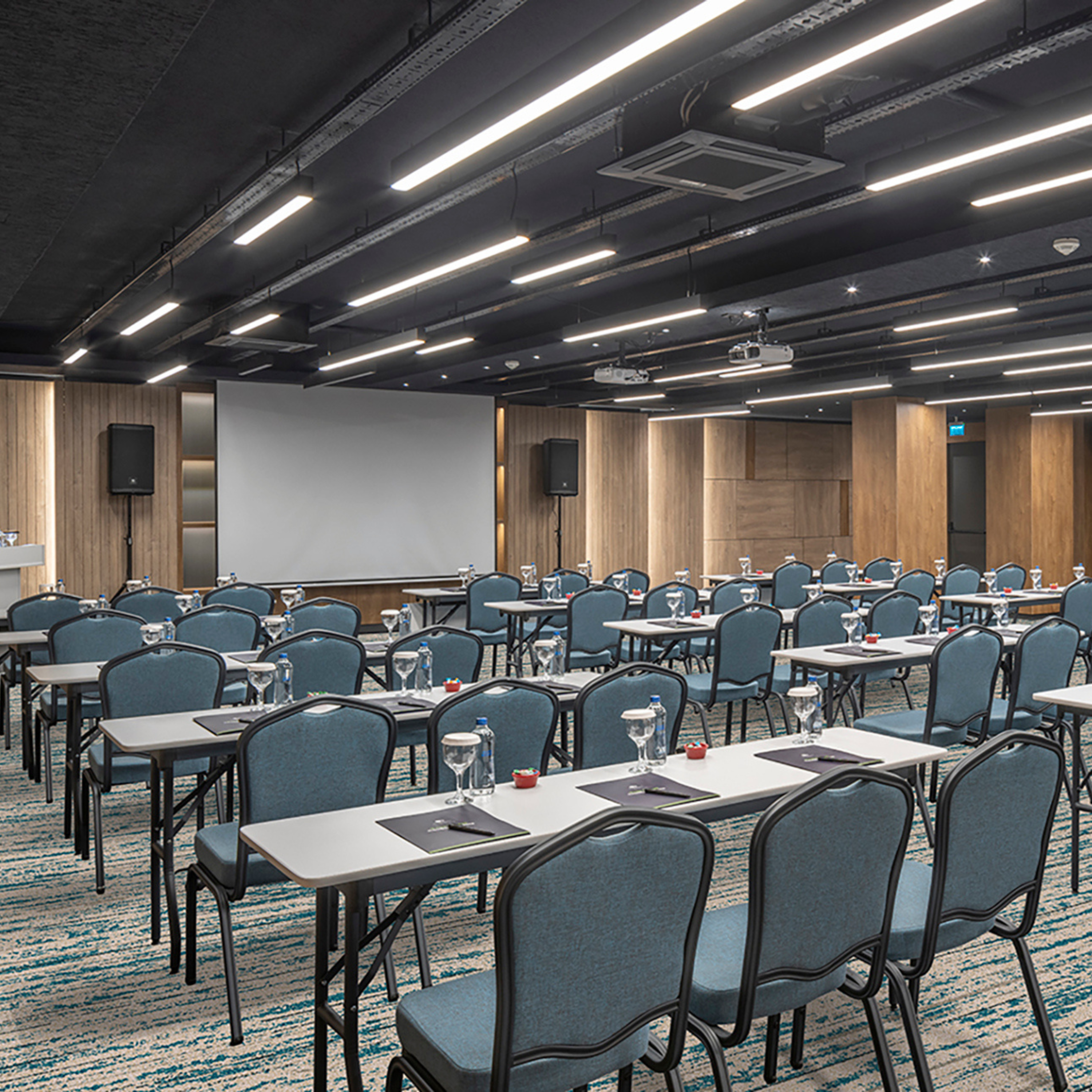 Meeting room in classroom setup