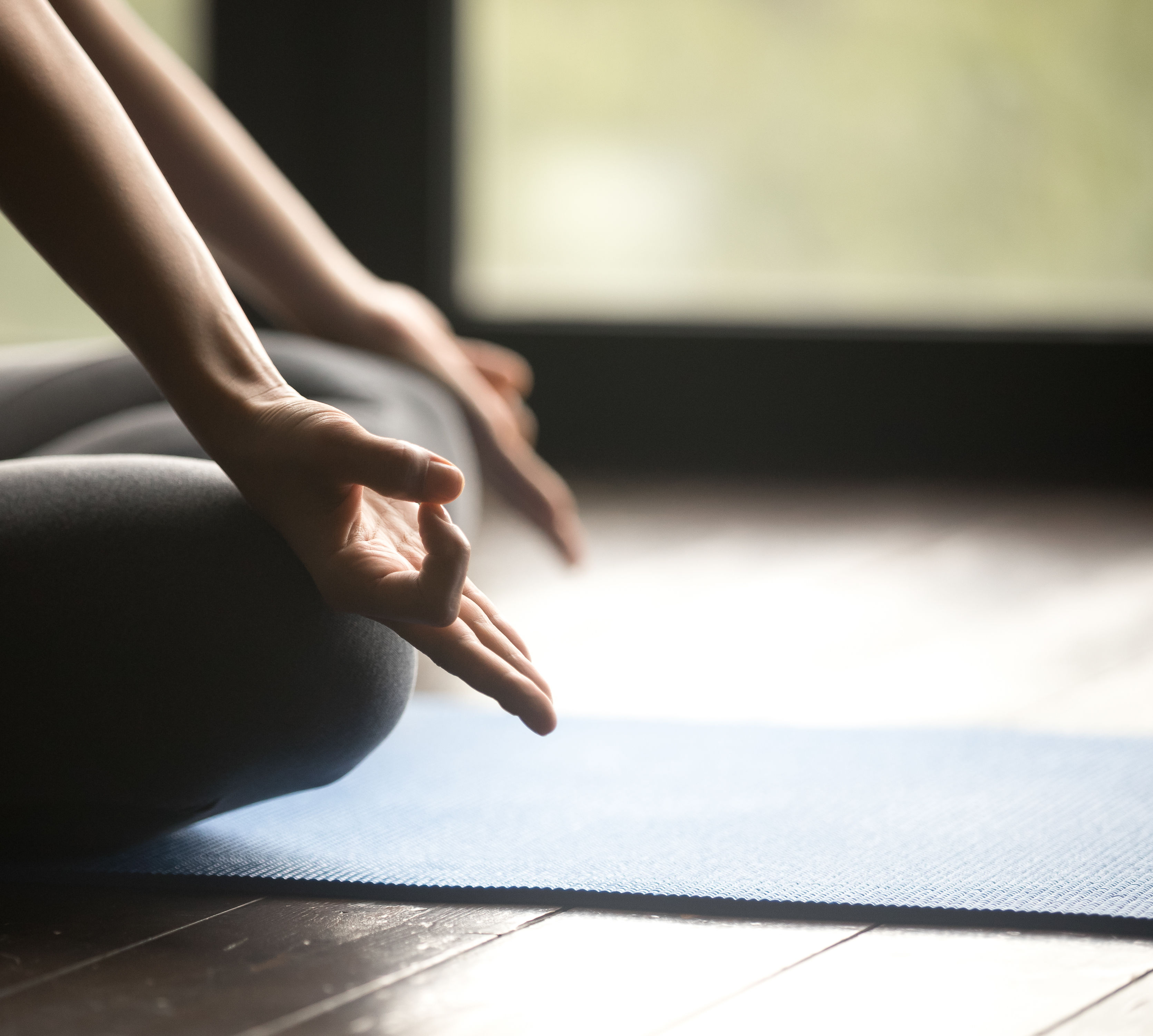 Kobieta ćwicząca jogę