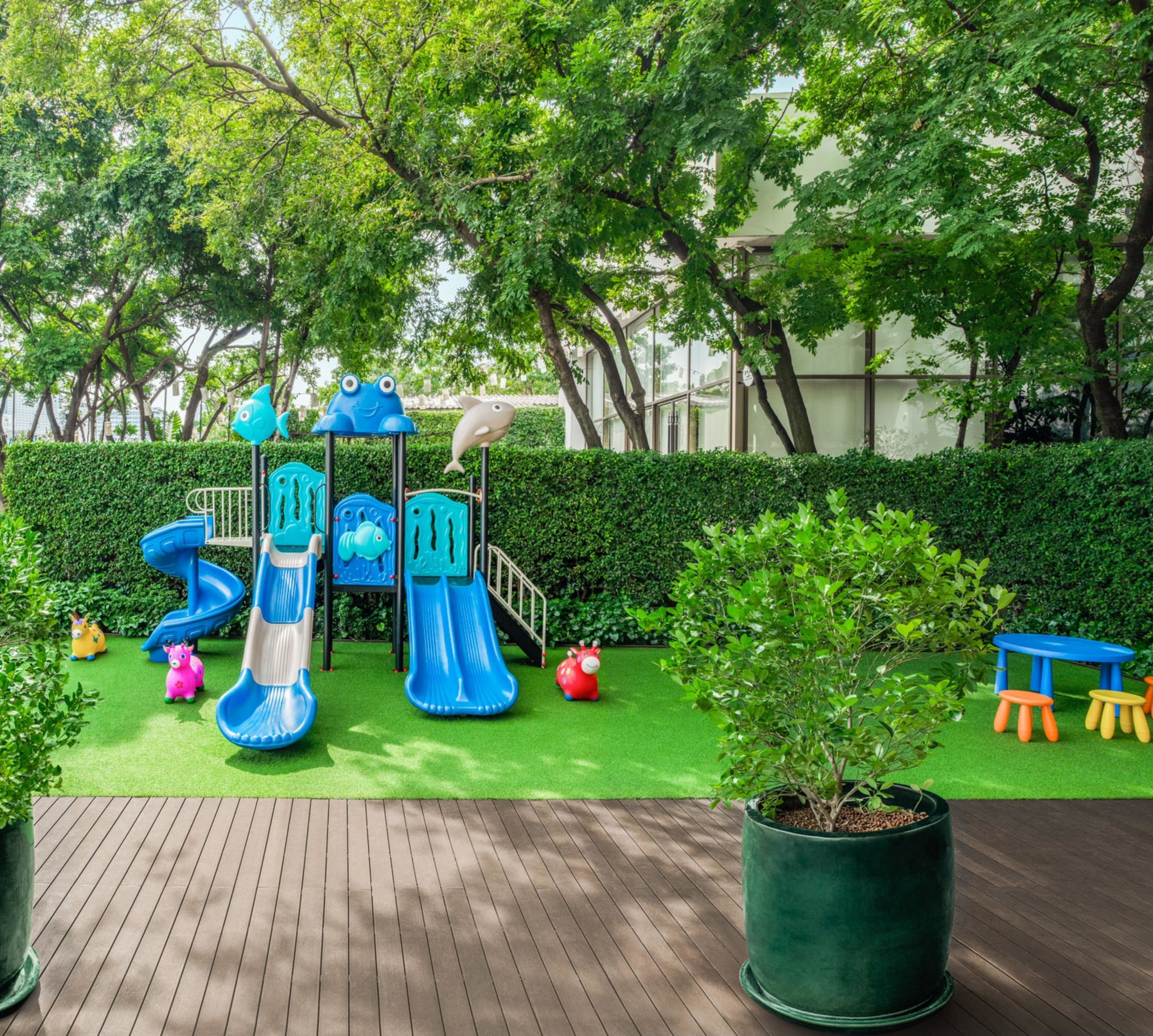 お子様用プレイエリア