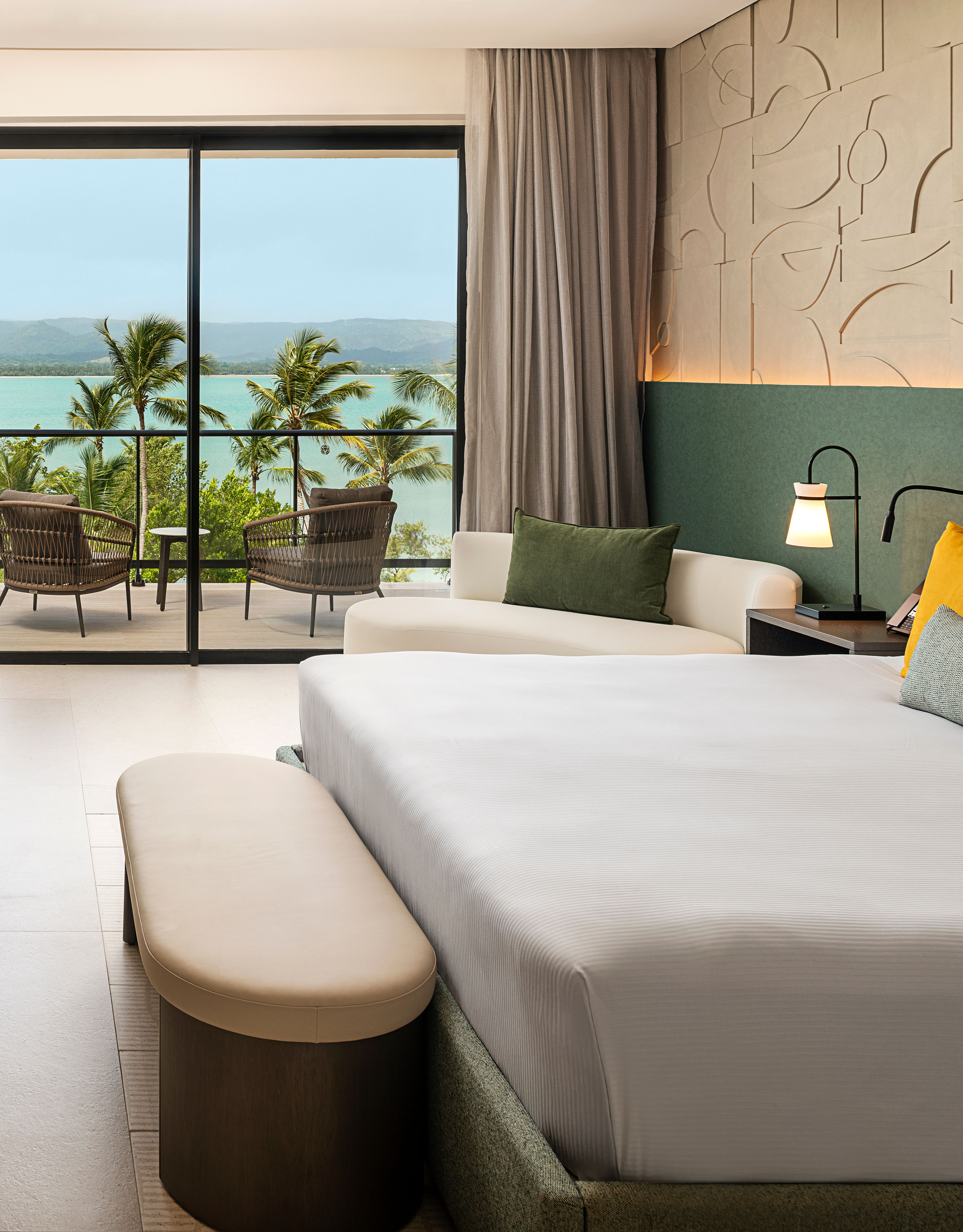 1 King Bed