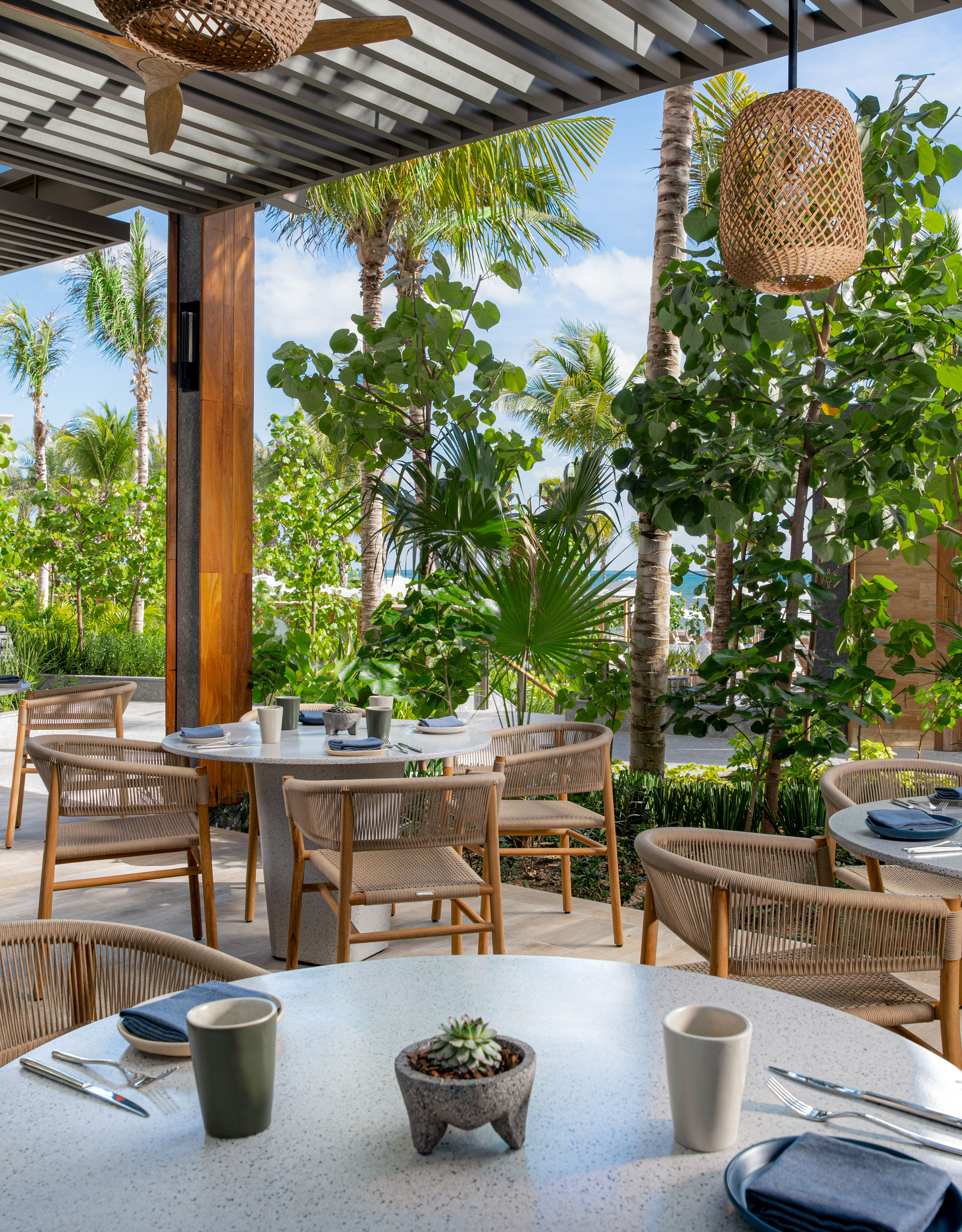 outdoor patio dining area