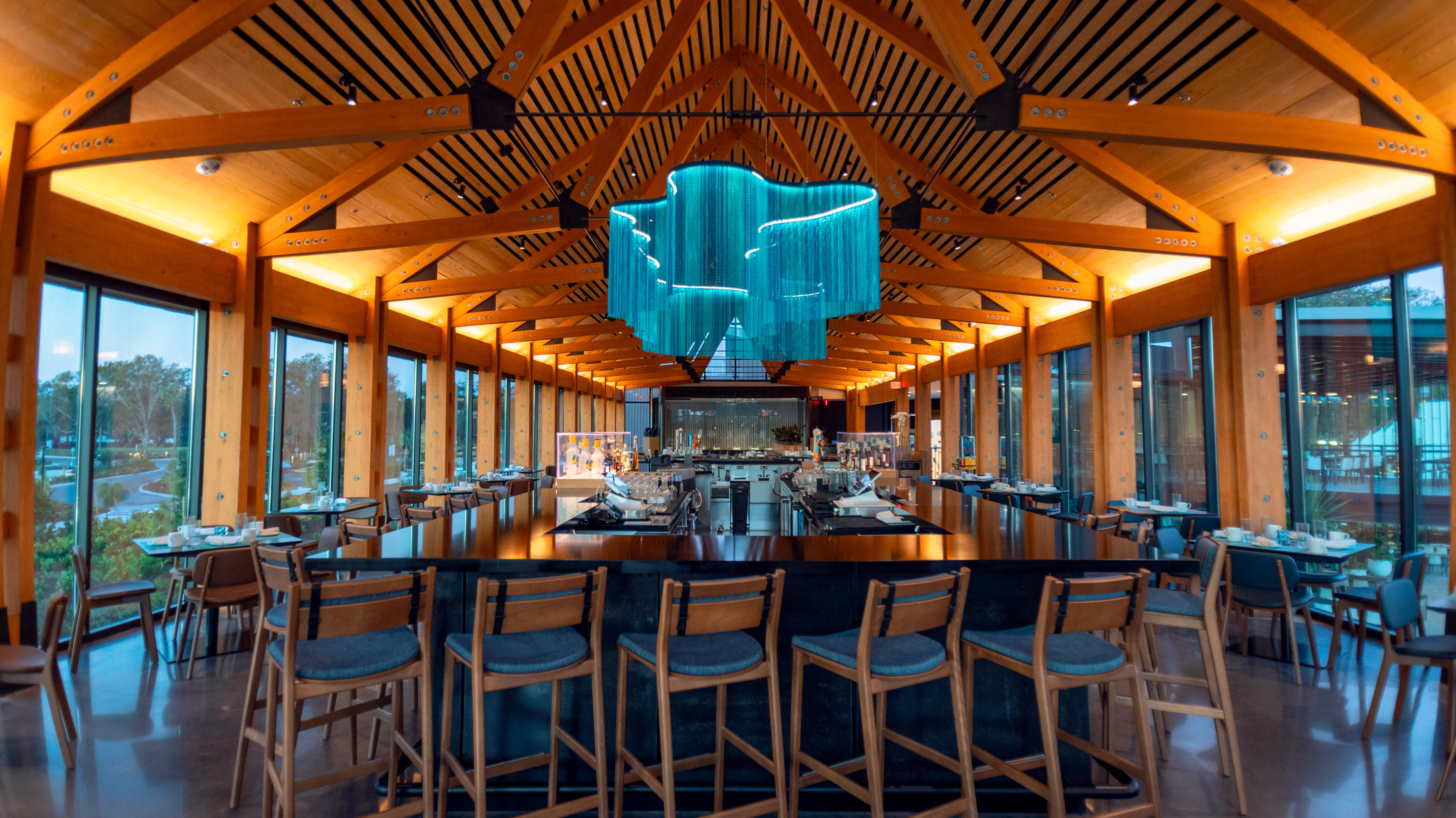 Restaurant mit zwei Einzelbetten und Ausblick