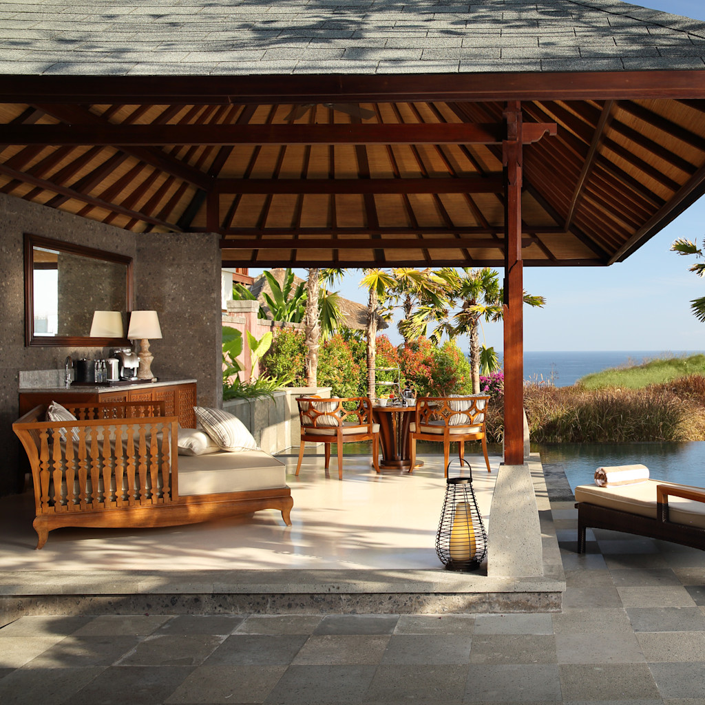 Guestroom Villa Lounge Area With Ocean View