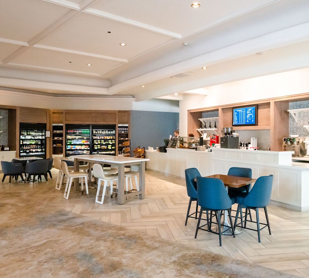 Java del Mar Dining Area