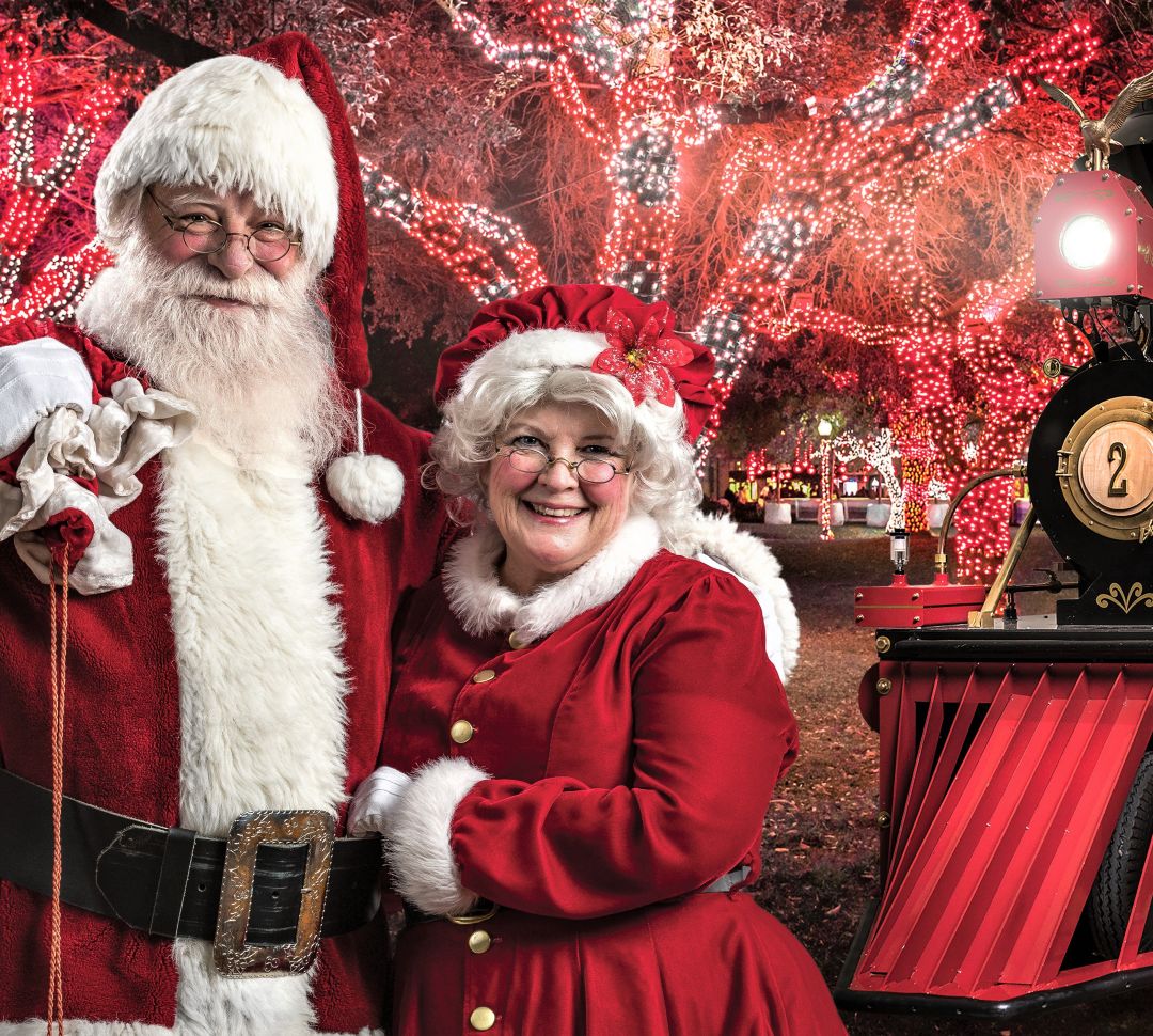 Christmas - Santa and Mrs Claus with Christmas scene