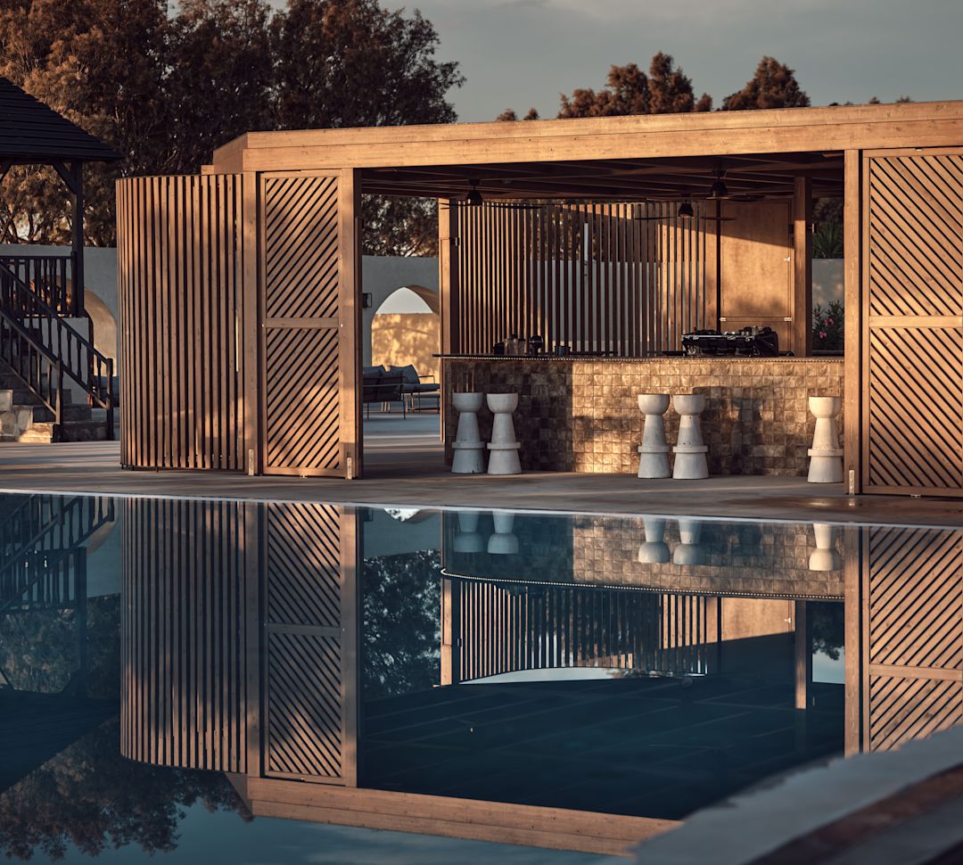 Přeprava bazénu Mare Mare a plážového baru