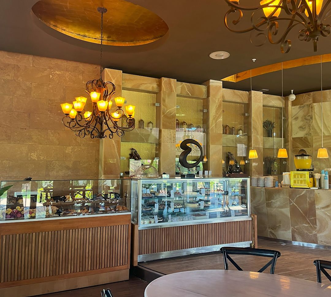 Macaron Patisserie, lanchonete e café