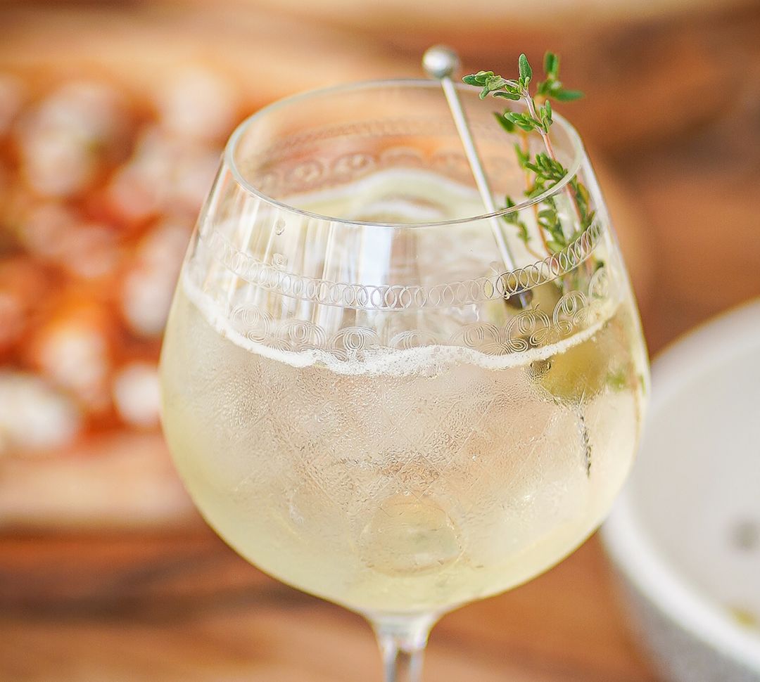 Vino Spritz Azure shot