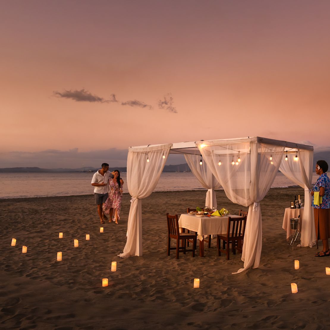 Private Cabana Dining-transition