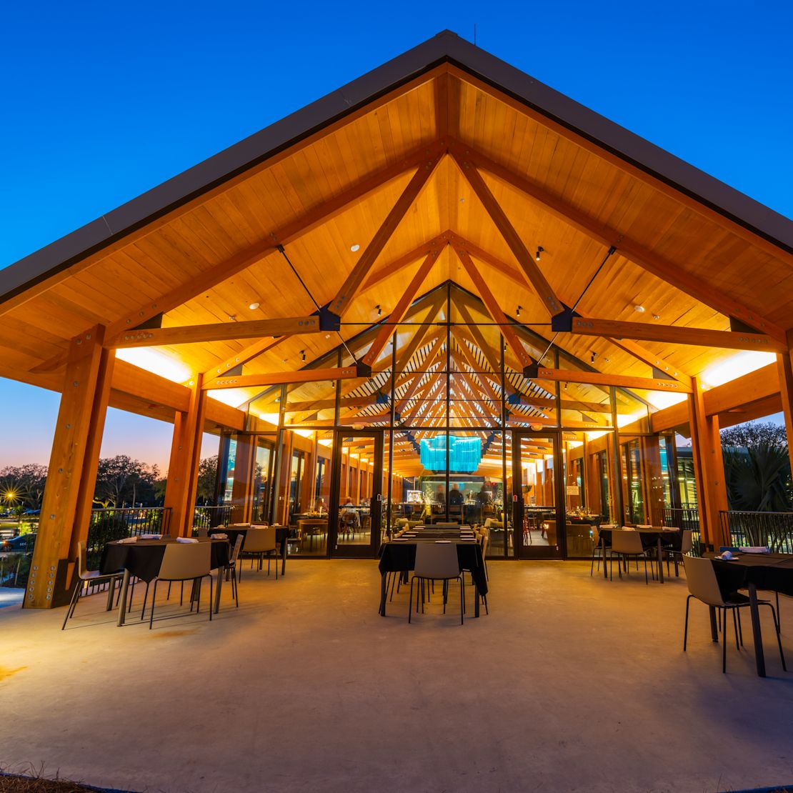  Restaurant mit zwei Einzelbetten und Ausblick – Übergang