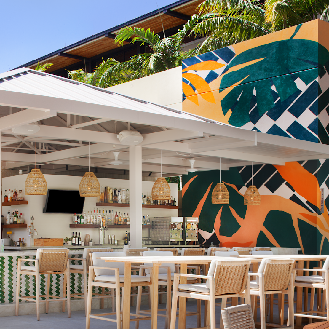 La Playa Restaurant-transition