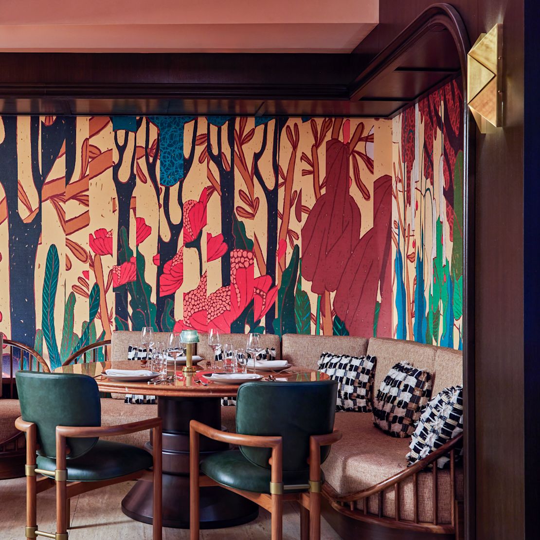 잠포 레스토랑 식사 공간 상세 정보-전환