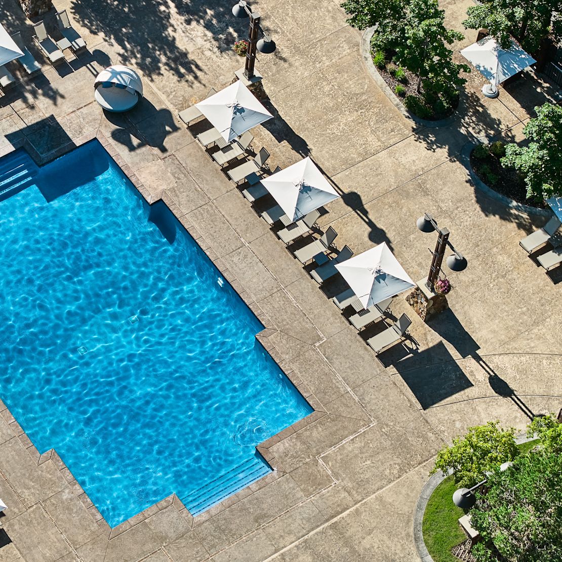 Outdoor Pool Area of Waldorf Astoria Park City Hotel-transition