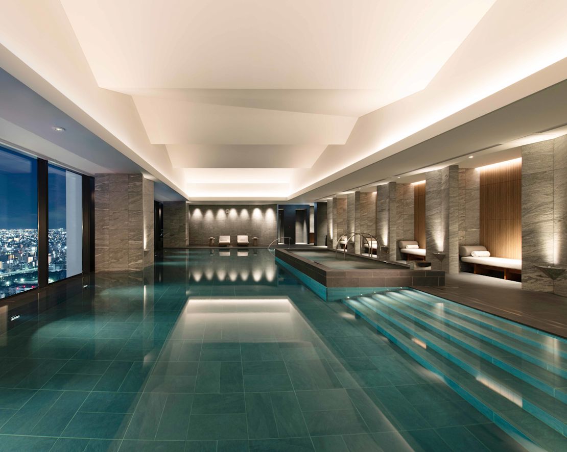 Piscina interna-previous-transition