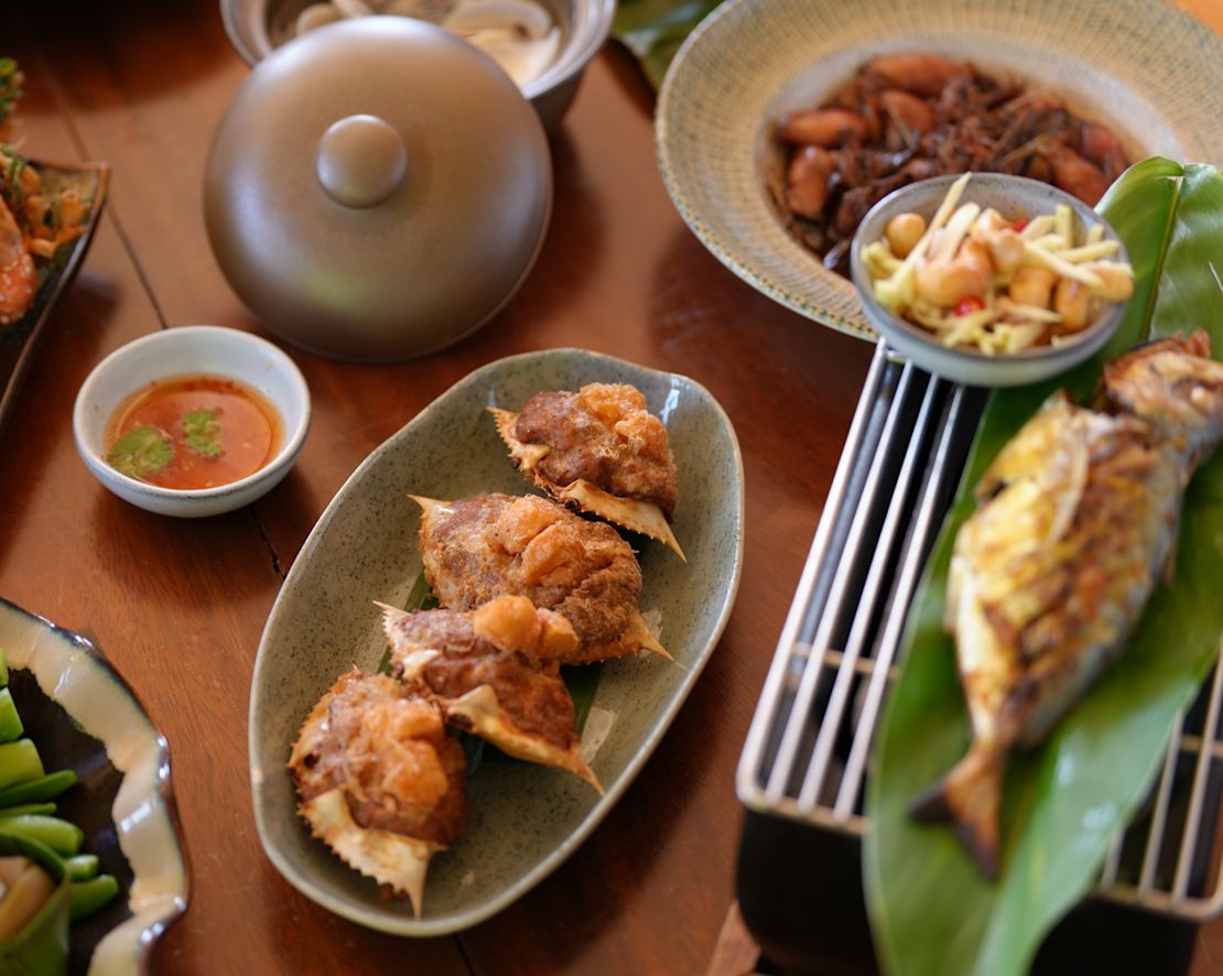 อาหารทะเลที่ Aow Thai Restaurant-transition
