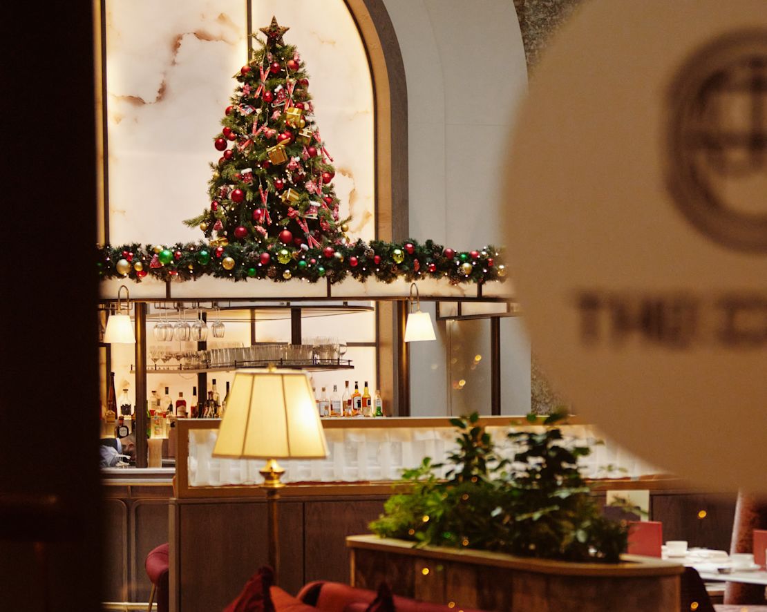 The Court Restaurant Decorated for Christmas-transition