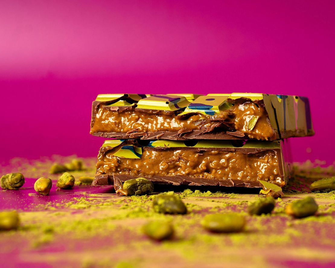 Sweet Graffiti pistachio chocolate bar-transition