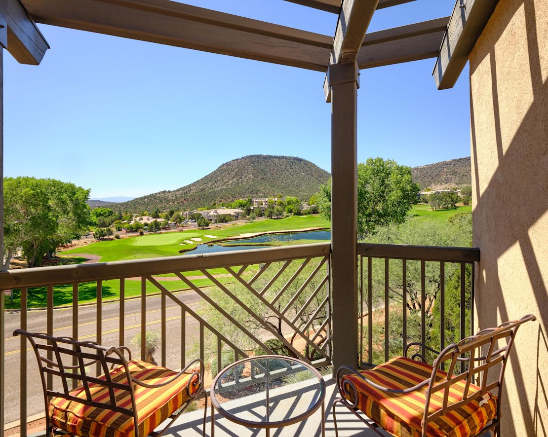 Balcony in a Guest Room with Golf Course View-transition