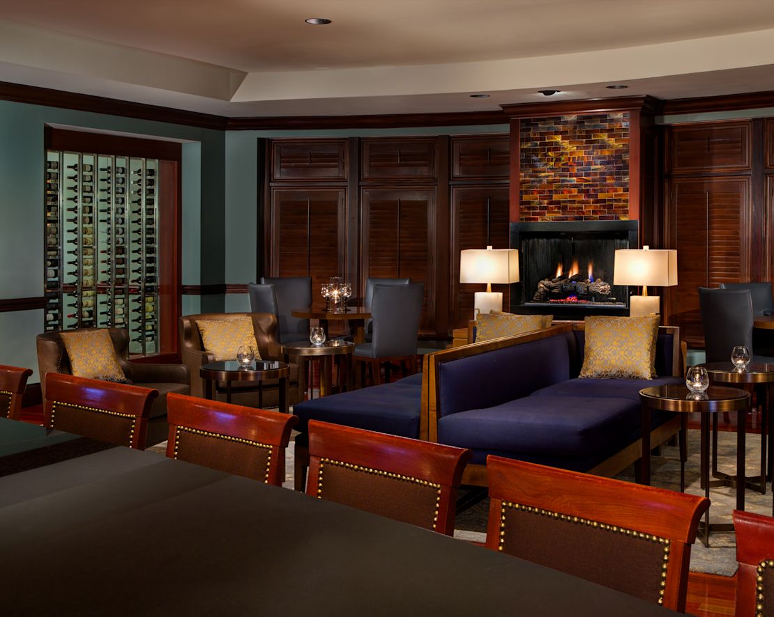 Seagars Lounge-transition