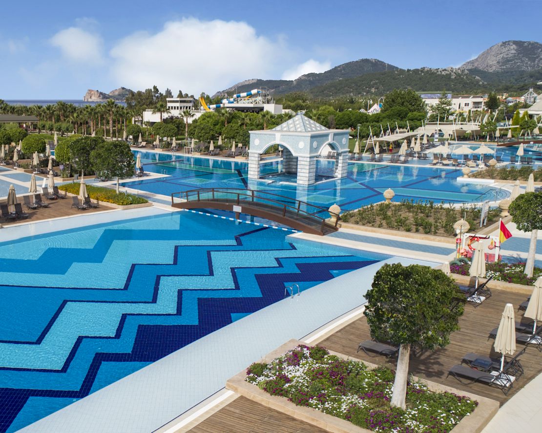 Main Pool-transition