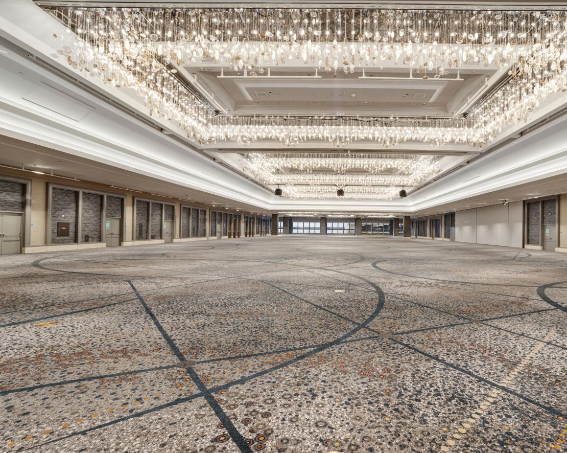 Grand Ballroom-transition