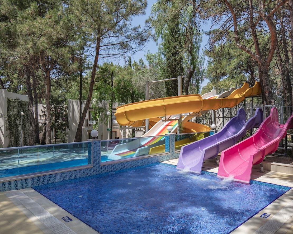 Outdoor waterslides at kids club-transition