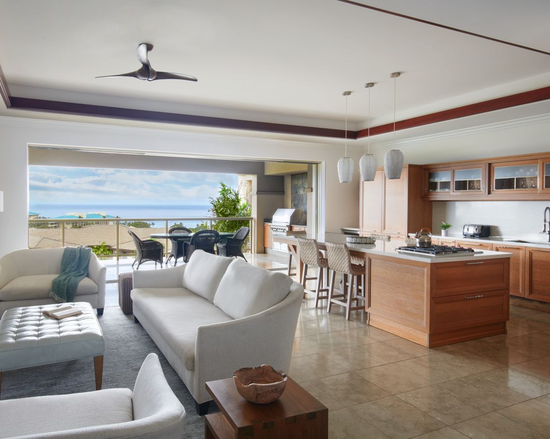 Villa de lujo de tres dormitorios con vista al mar, sala de estar y cocina-transición