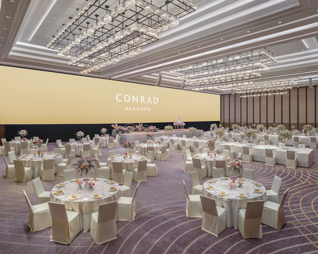 Ballroom, Wedding Set-Up-transition