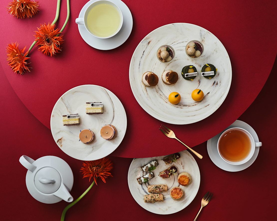 Arranged food plates with flower-transition
