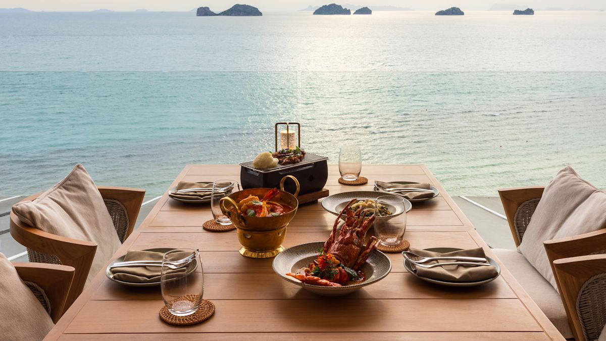 Aow Thai