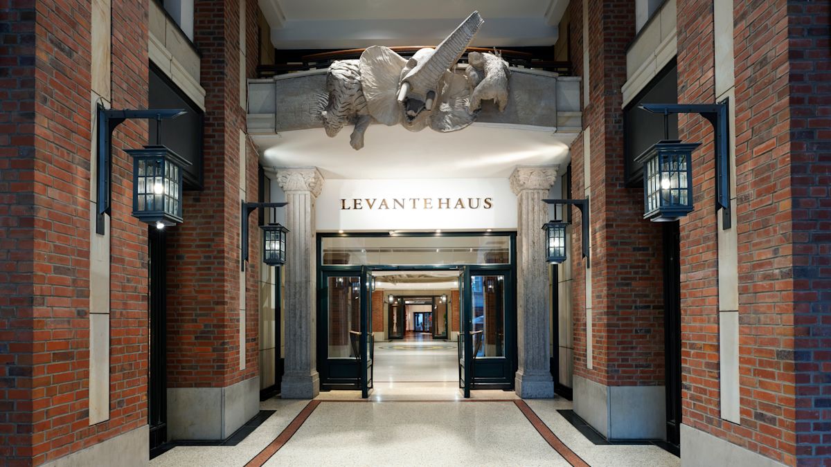 Vstup do restaurace Levante Haus