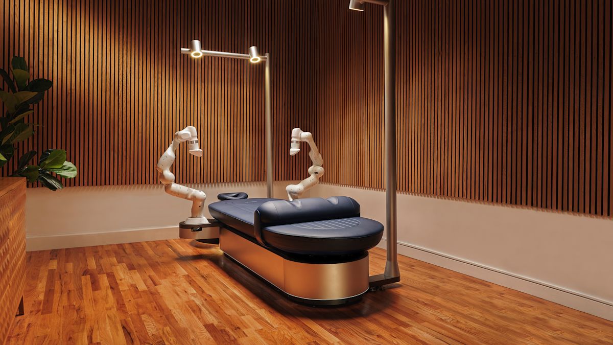 健身中心内的现代健身器材