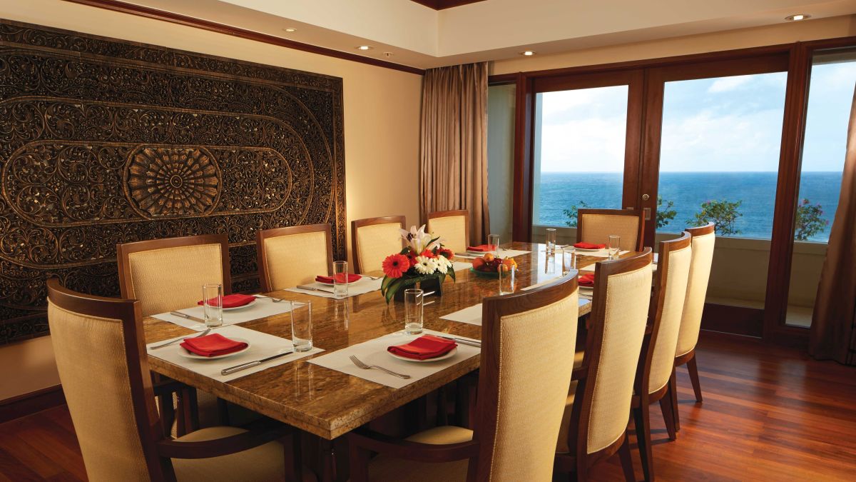 Presidential Suite, Dining Room