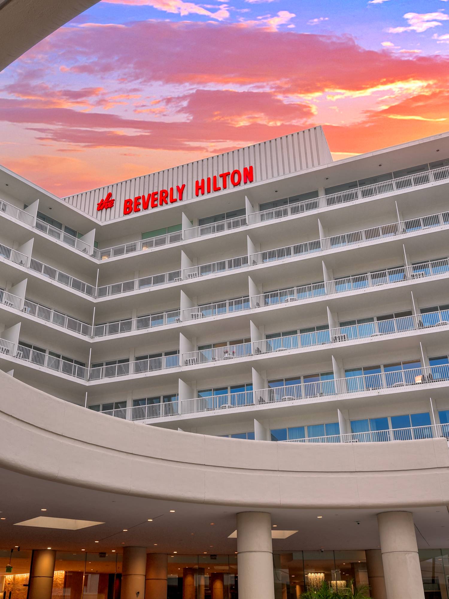 Eksterior hotel Beverly Hilton