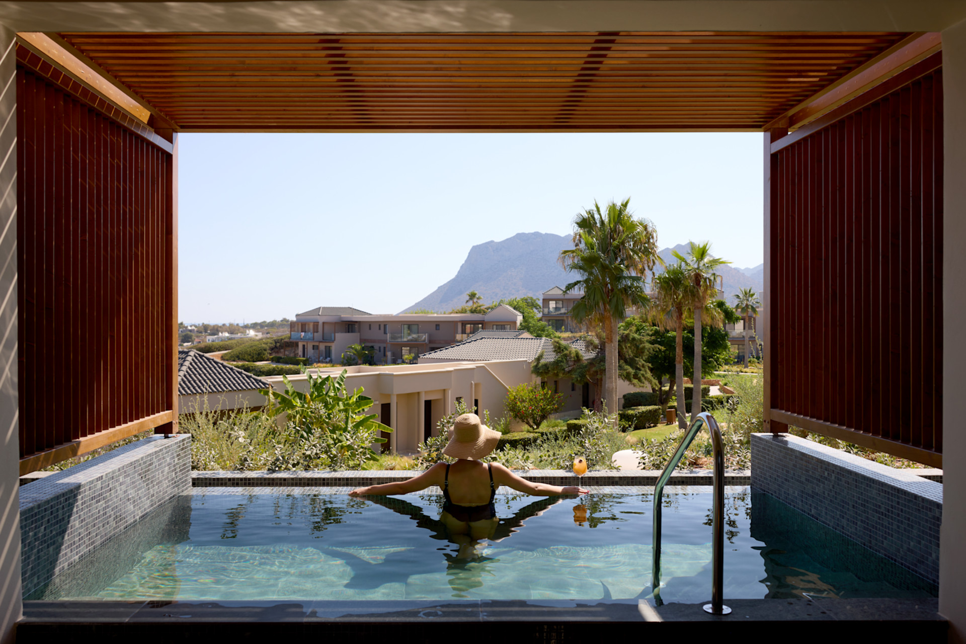 piscina esterna personale con vista