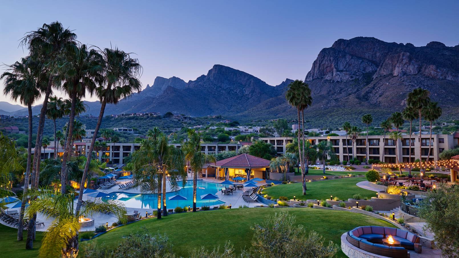 Сумерки у бассейна