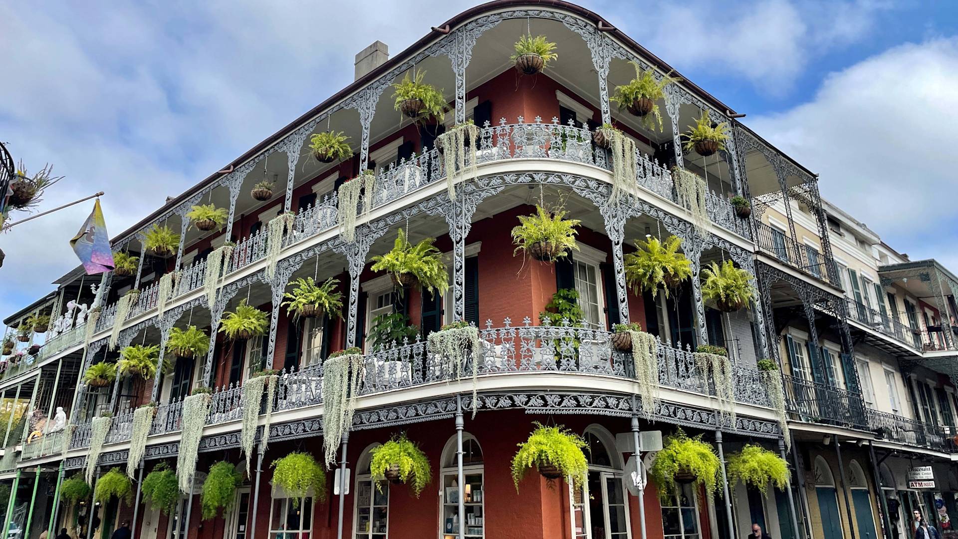 French quarter building with hanging plants