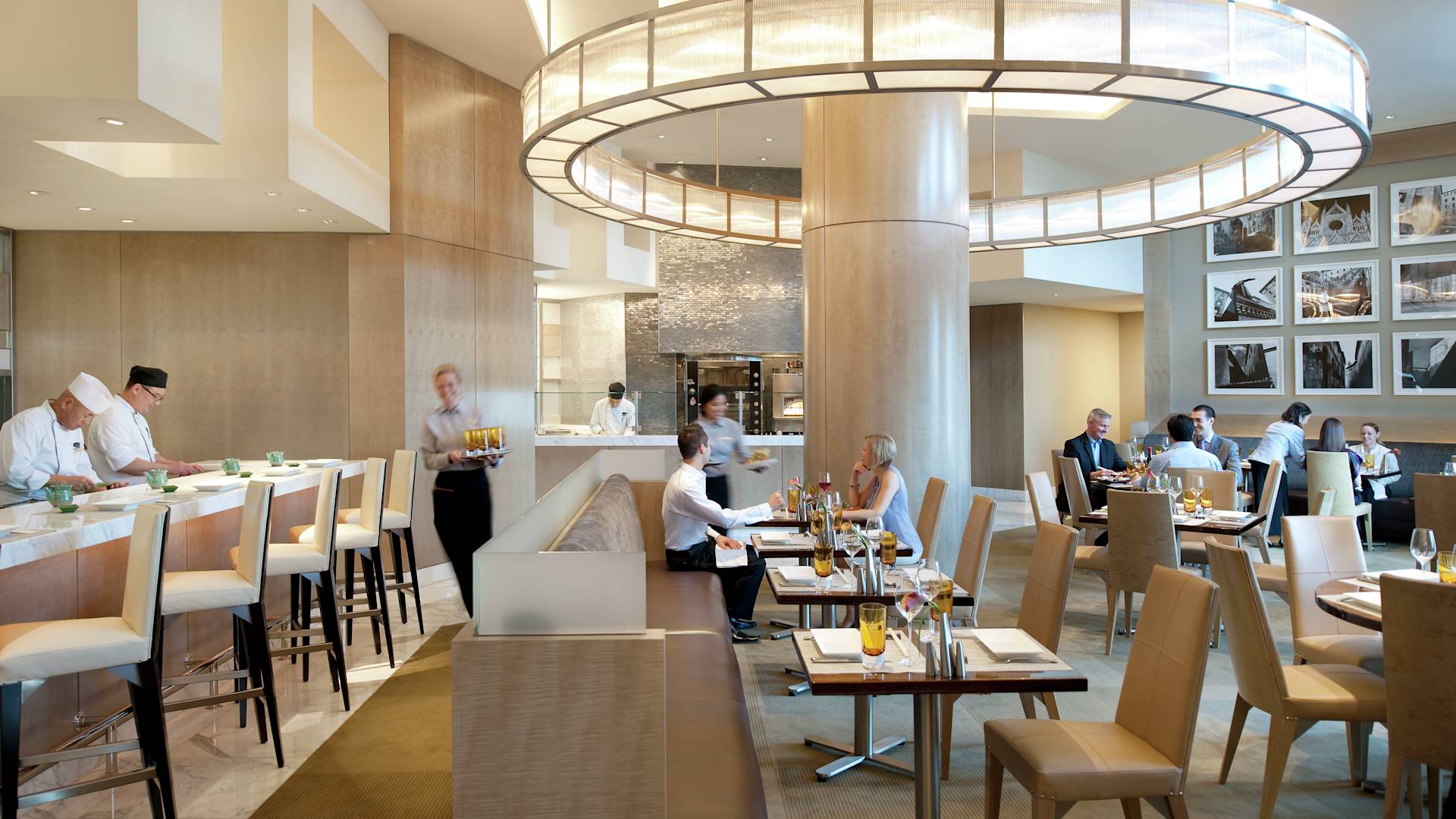 Restaurant "Zen" mit offener Küche