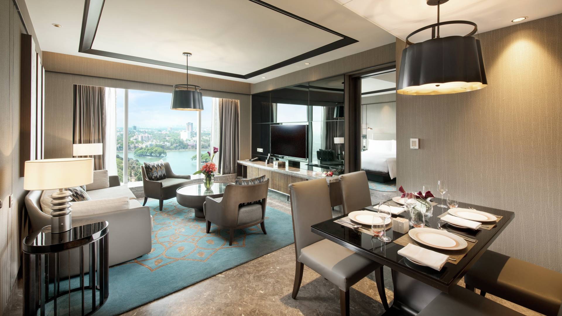Executive Suite Lounge Area