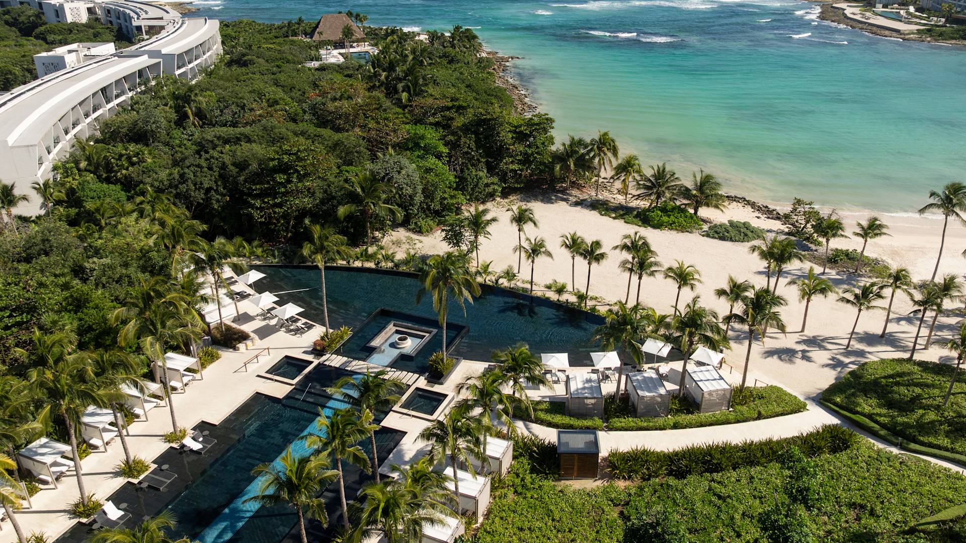 Pool- und Strandbild