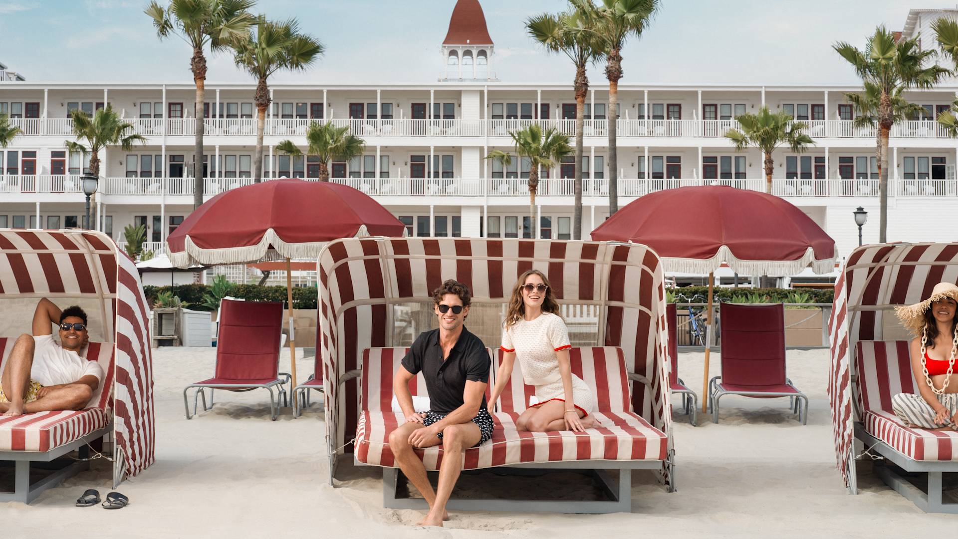 hóspedes em sofá-cama