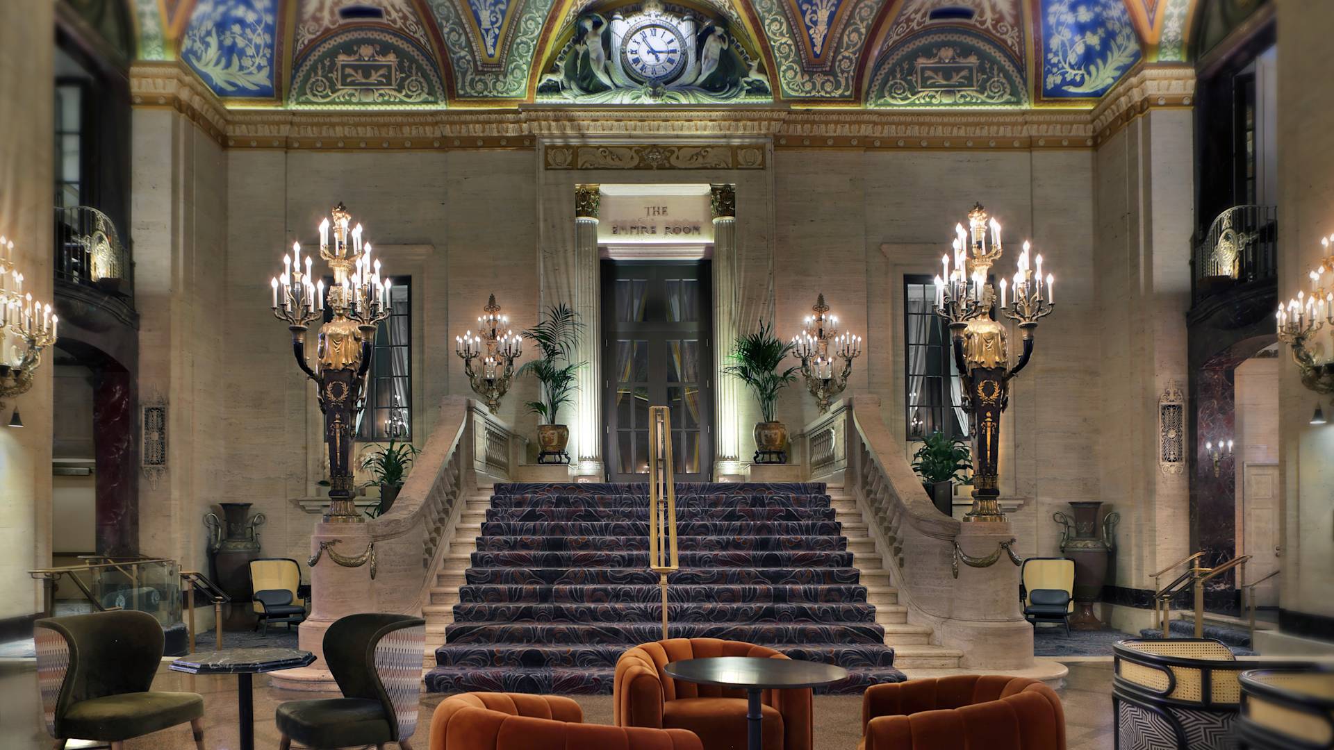 hotel lobby bar