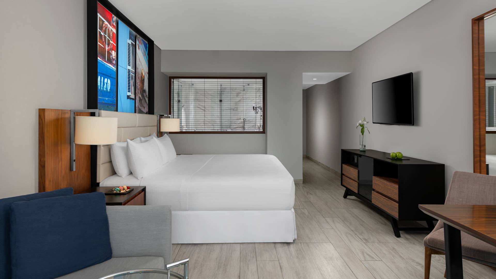 Zimmer mit Kingsize-Bett