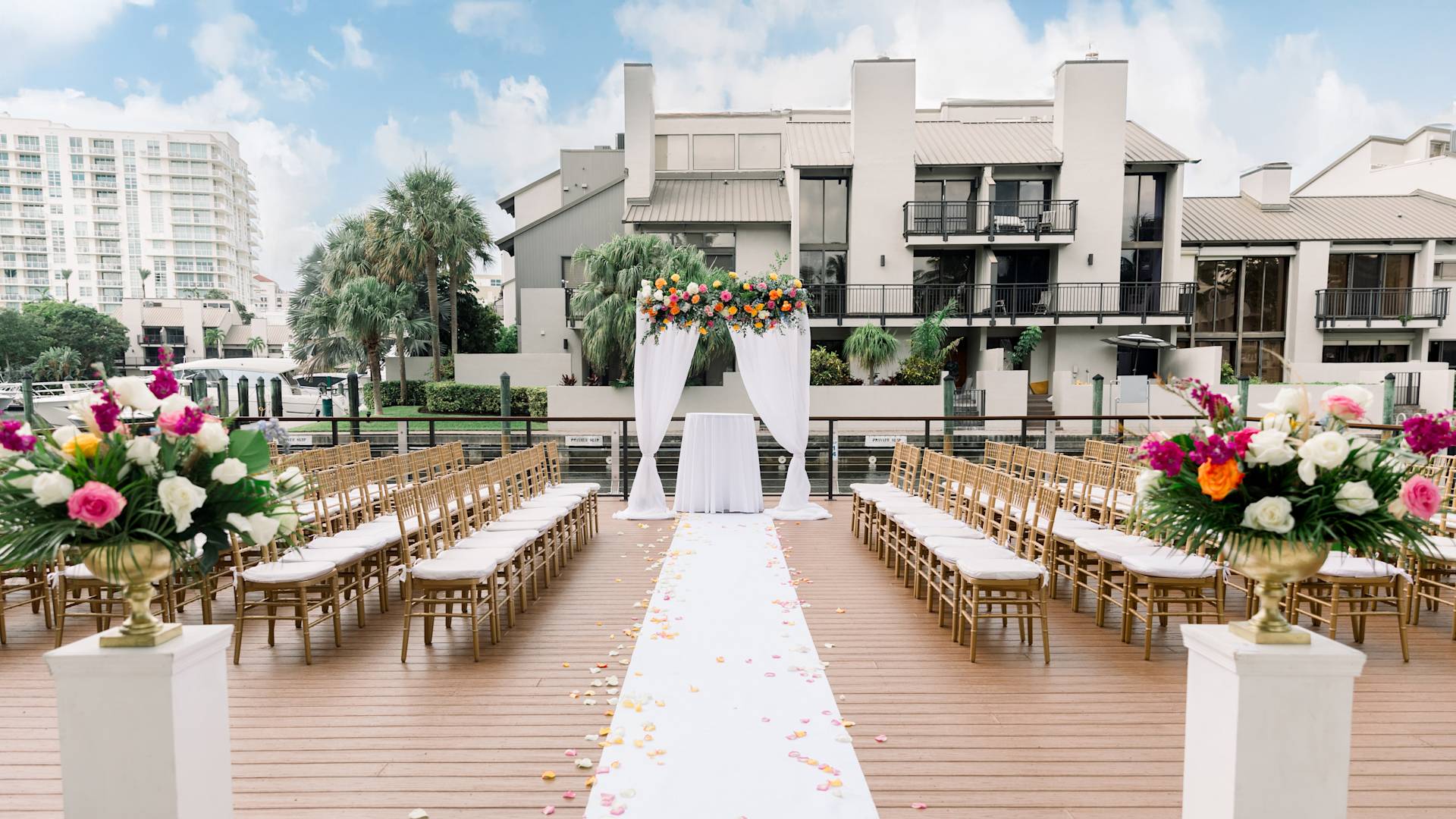 Düğün Kıyısı İskelesi