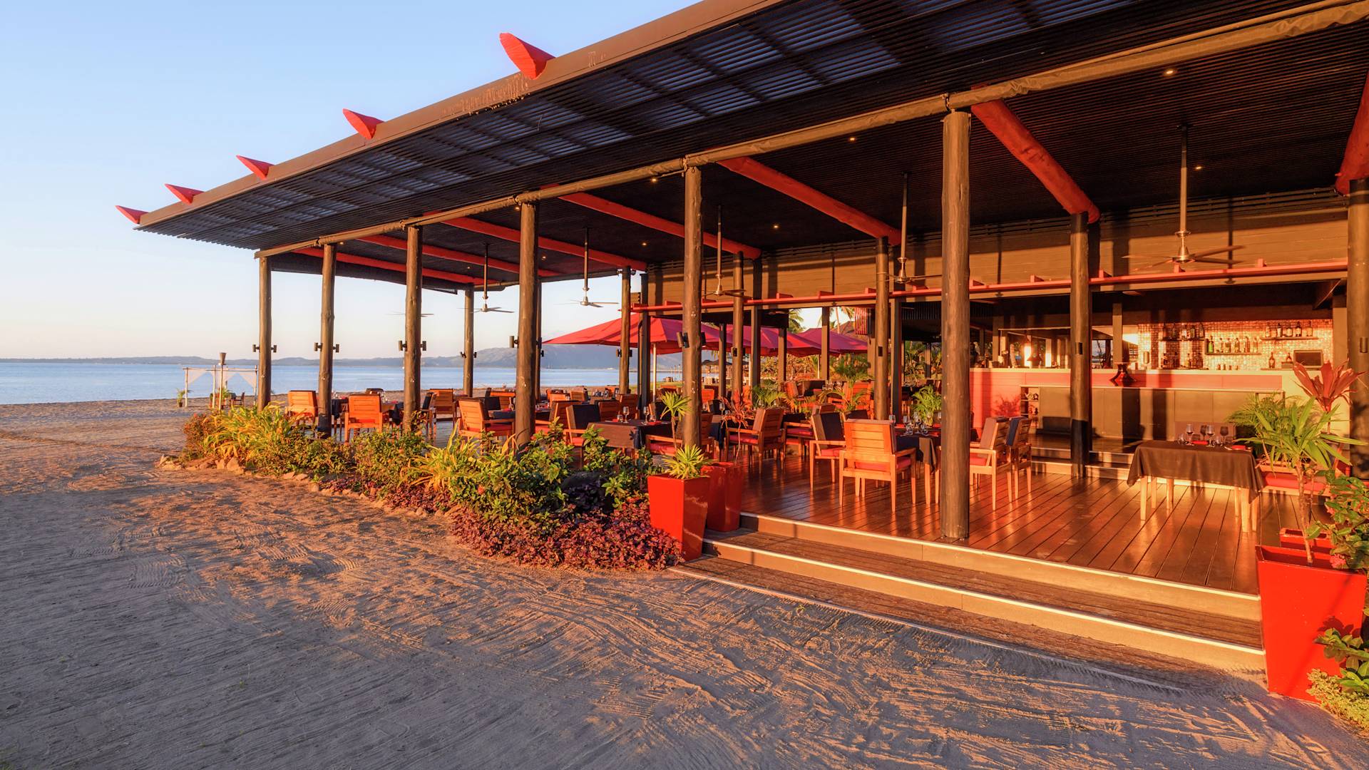 Bar "Maravu" am Strand