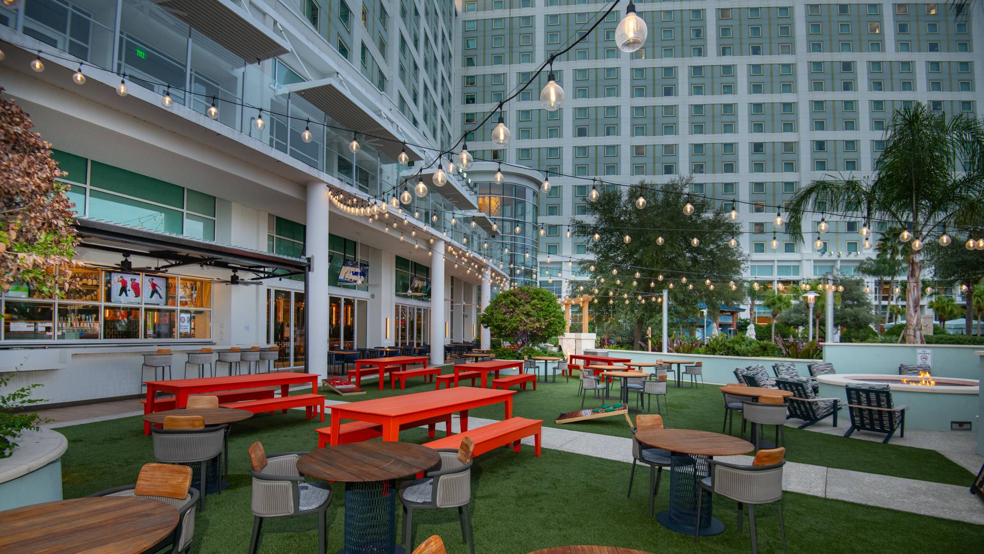 fastBreak outdoor dining seating area